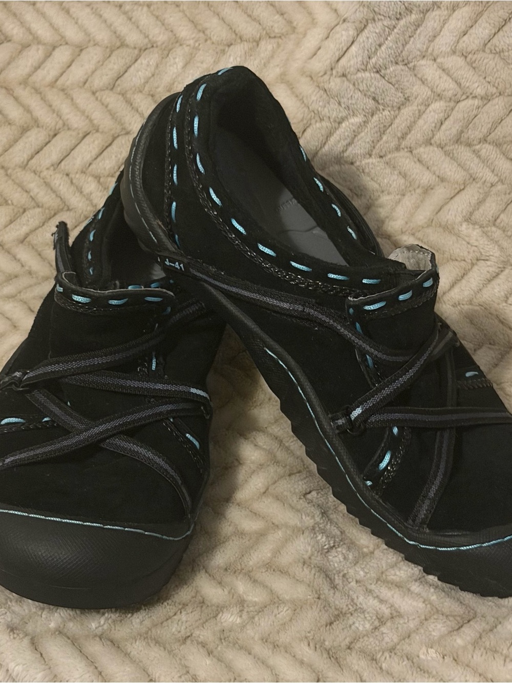 J-41 Essence Sport Shoes with Black Suede and Cyan/Mint Contrast Stitching
